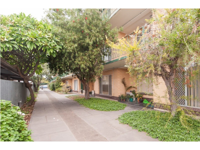 13/414 Sir Donald Bradman Drive, Brooklyn Park SA 5032