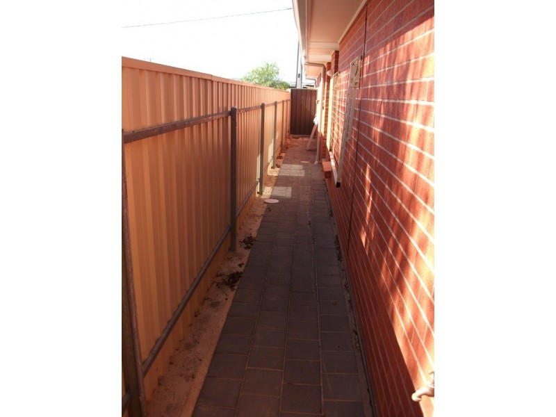 4 Lakeland Rd, Munno Para West SA 5115