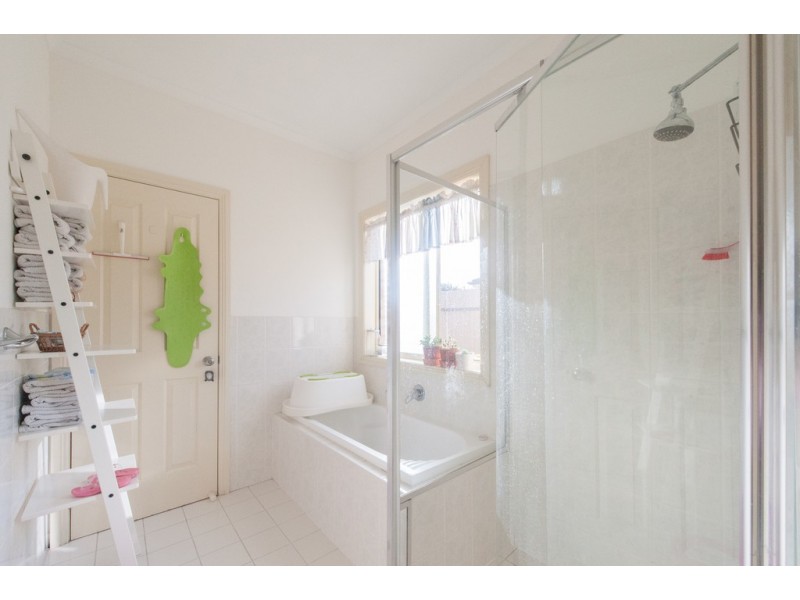 2/11 Ormond Avenue, Clearview SA 5085