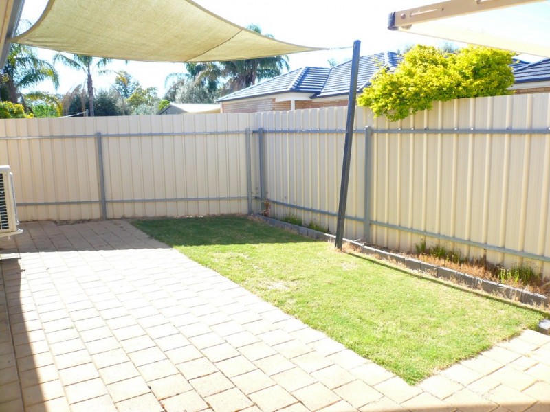 2/11 Ormond Avenue, Clearview SA 5085