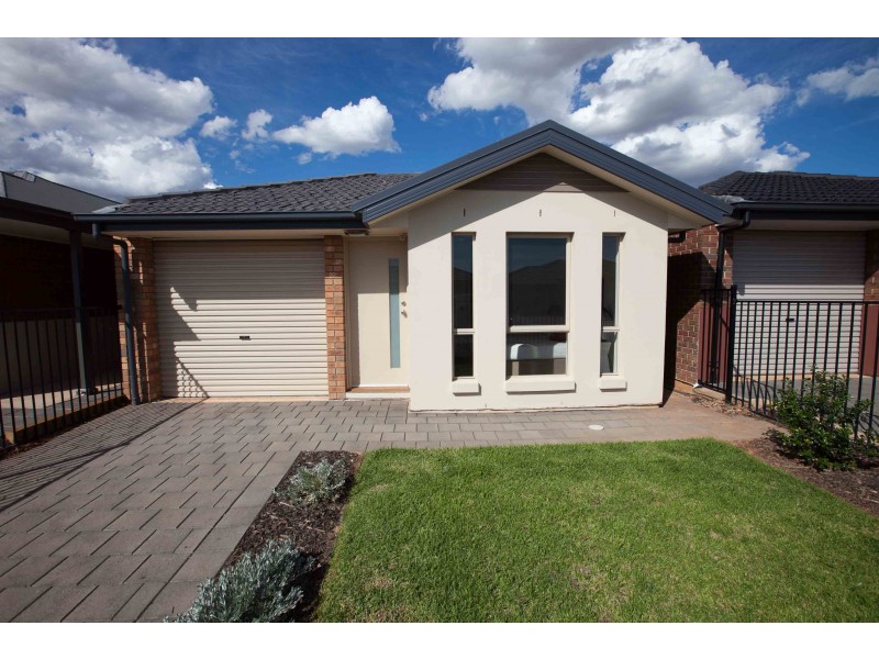 83 Admirality Circuit, Smithfield SA 5114