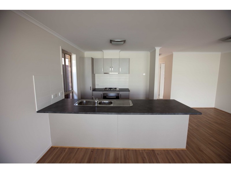 83 Admirality Circuit, Smithfield SA 5114