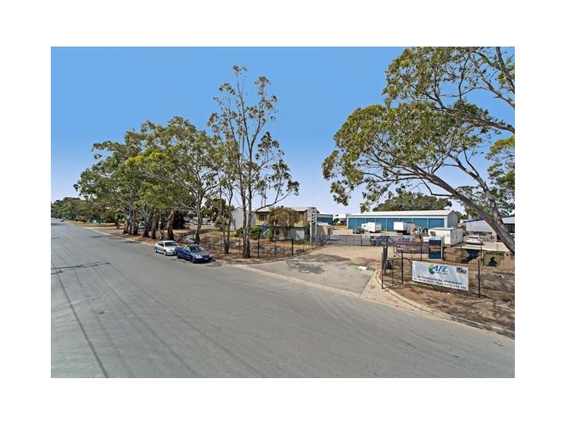 17 Plymouth Road, Wingfield SA 5013