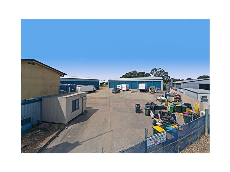 17 Plymouth Road, Wingfield SA 5013