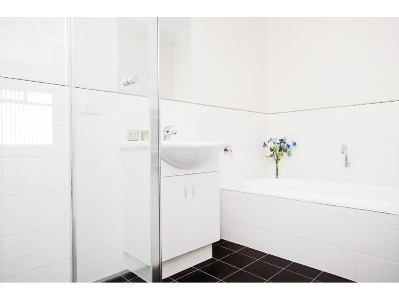 335 MAWSON LAKES BLVD, Mawson Lakes SA 5095