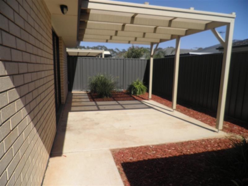 43 Chateau ave, Andrews Farm SA 5114