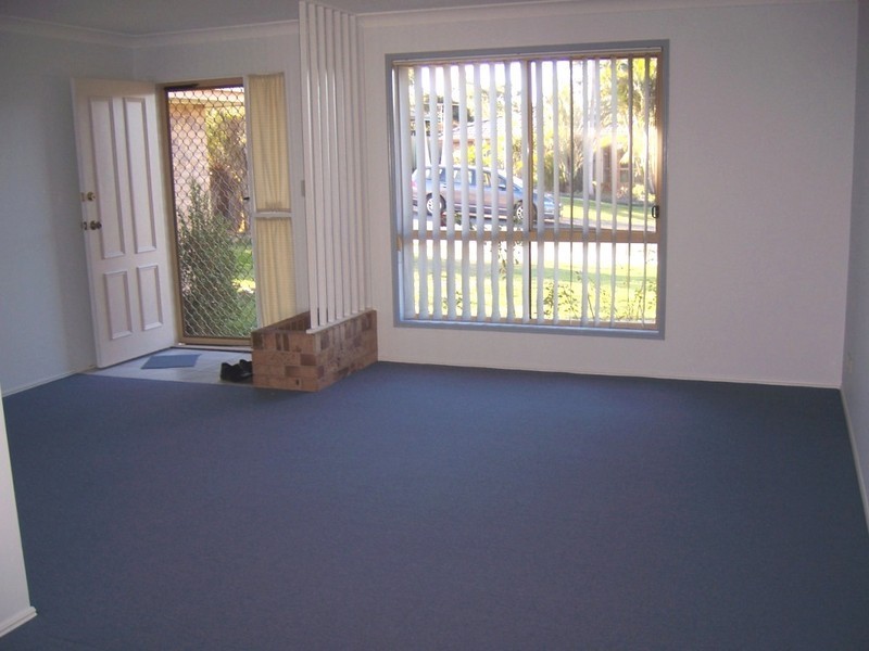 19 Haldham Cres, Regents Park QLD 4118