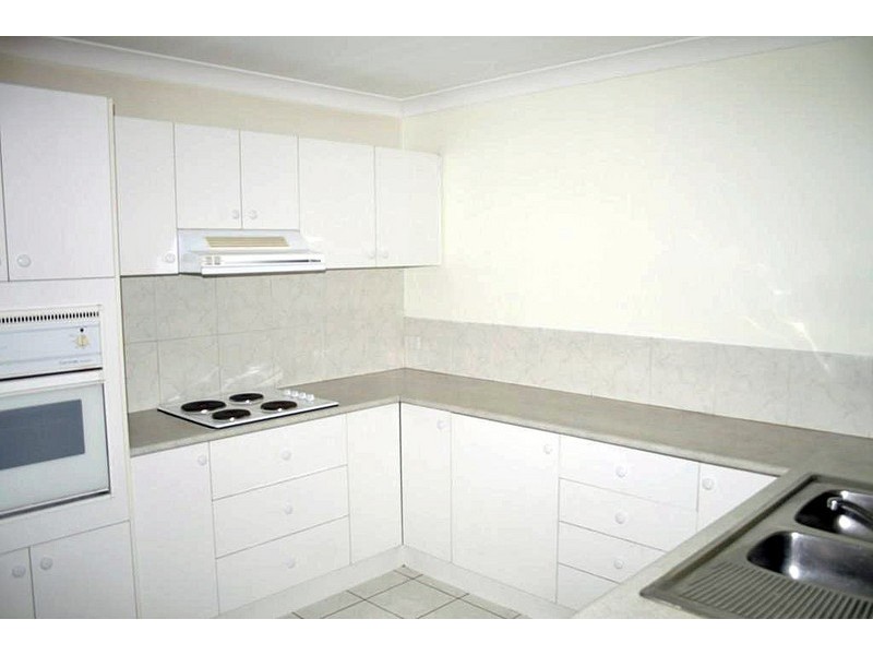 6 Litsea Ct, Regents Park QLD 4118