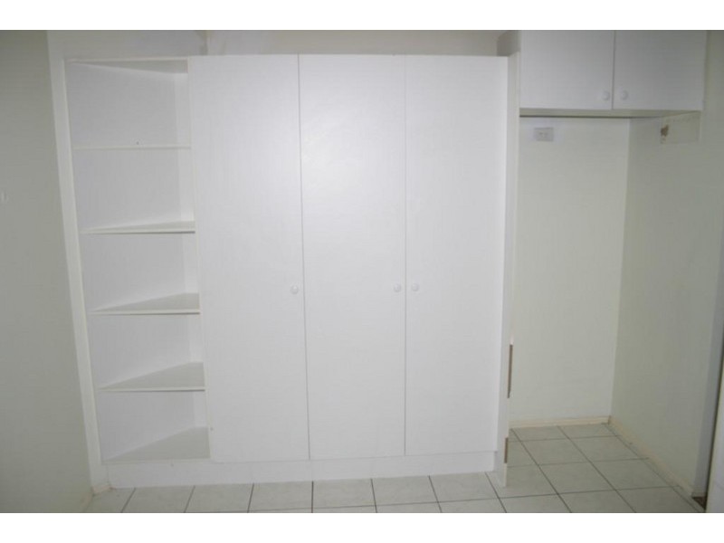 6 Litsea Ct, Regents Park QLD 4118