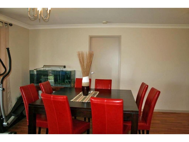 9 Hedera Street, Regents Park QLD 4118