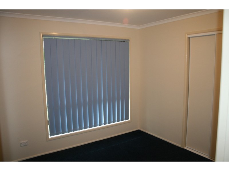 20 Lorraine St, Crestmead QLD 4132