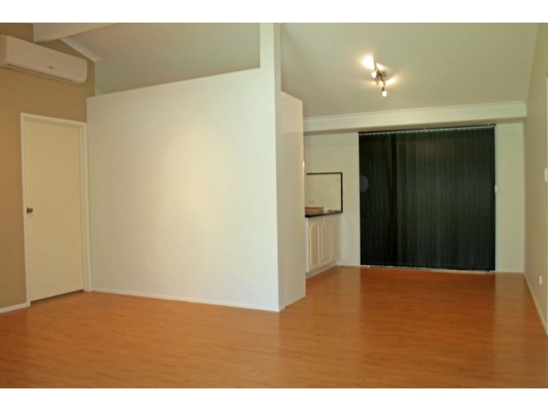 60 Scribner Ave, Forestdale QLD 4118