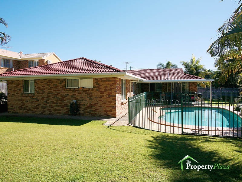24 Cianthus St, Regents Park QLD 4118