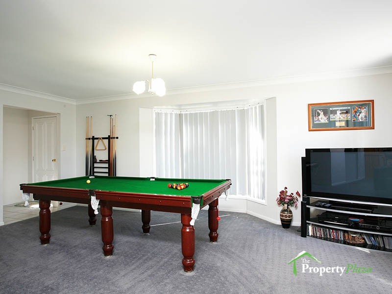 24 Cianthus St, Regents Park QLD 4118