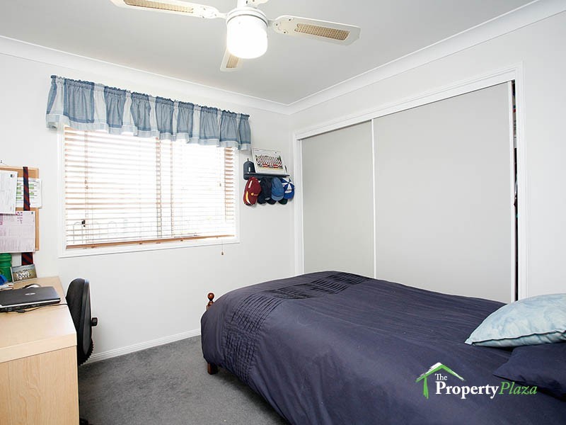 24 Cianthus St, Regents Park QLD 4118