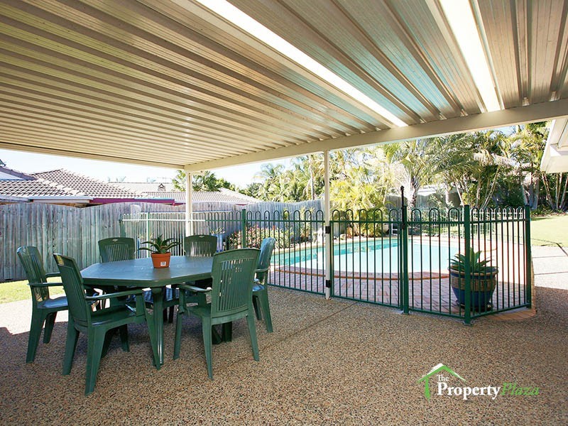 24 Cianthus St, Regents Park QLD 4118