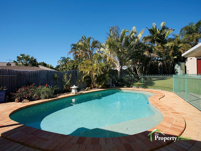 24 Cianthus St, Regents Park QLD 4118