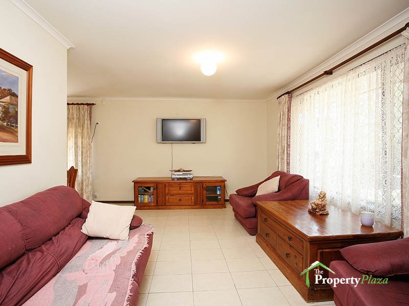 12 BONHILL CT, Hillcrest QLD 4118