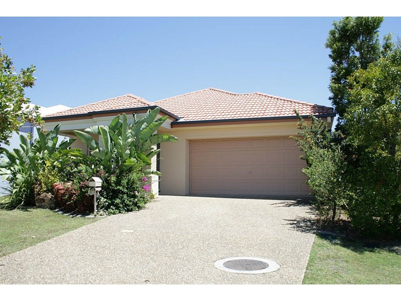 25 Ranier Cr, Varsity Lakes QLD 4227