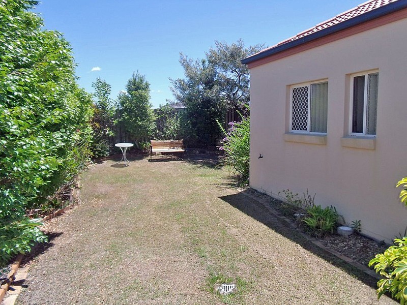 25 Ranier Cr, Varsity Lakes QLD 4227