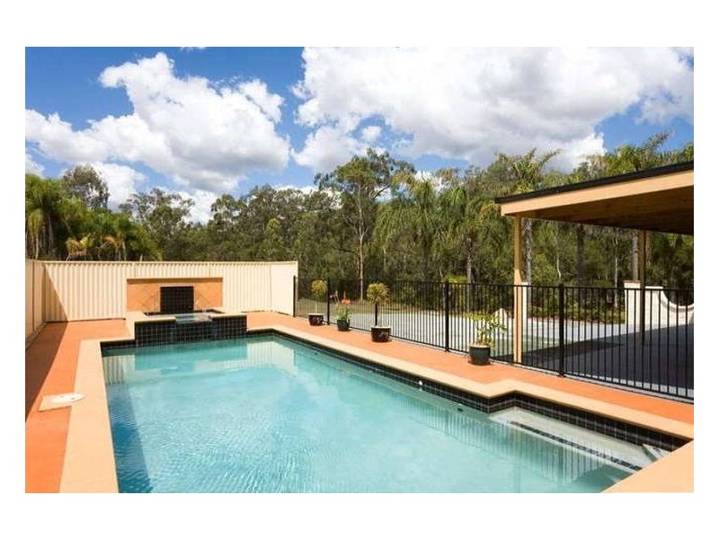 133 Farm Rd, Greenbank QLD 4124