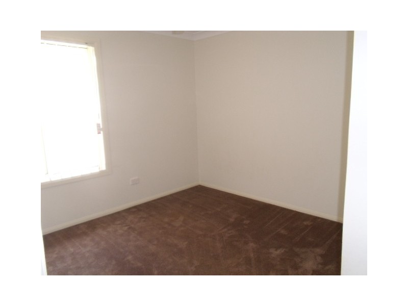 29 Griffen Pl, Crestmead QLD 4132