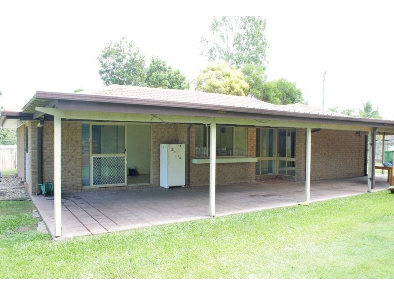 9 Ixora Ct, Regents Park QLD 4118