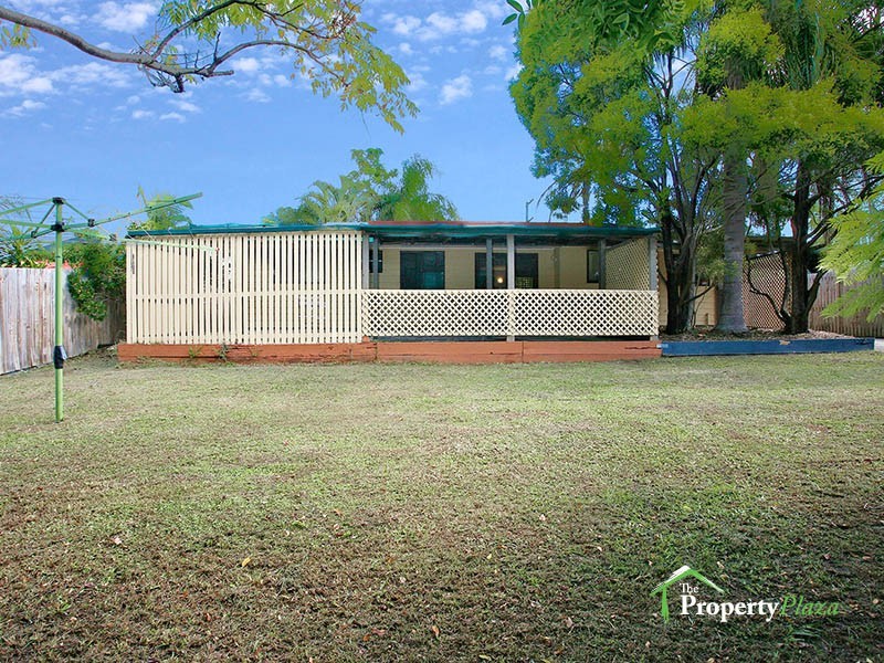 15 Bursaria Cr, Crestmead QLD 4132