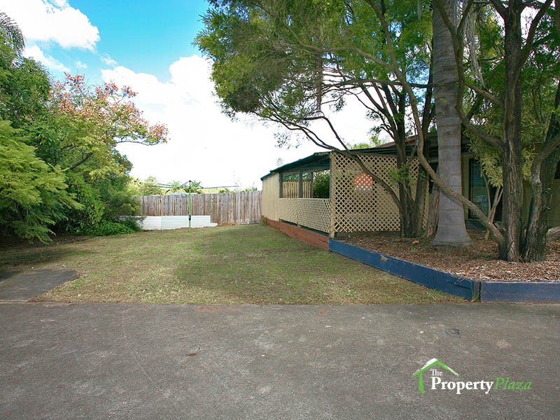 15 Bursaria Cr, Crestmead QLD 4132