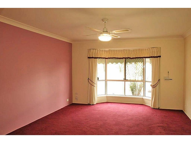 33 Gingko Cr, Regents Park QLD 4118