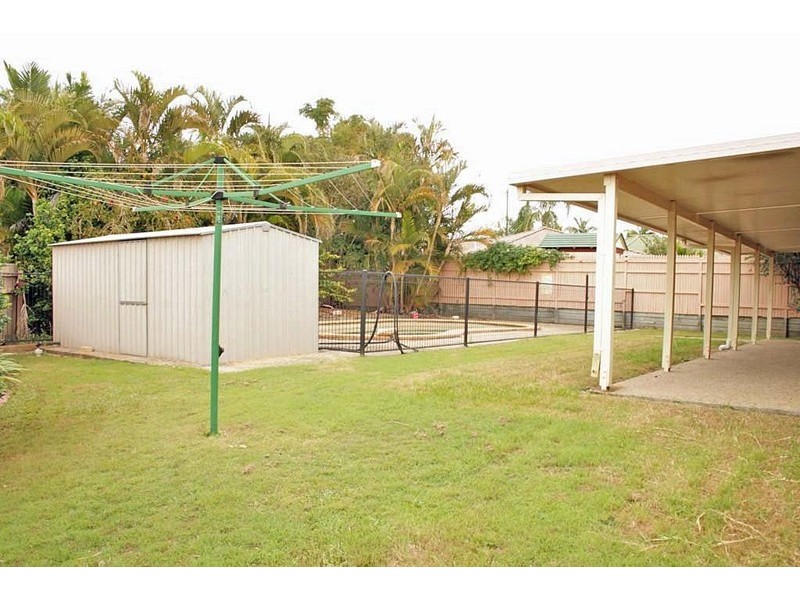 33 Gingko Cr, Regents Park QLD 4118
