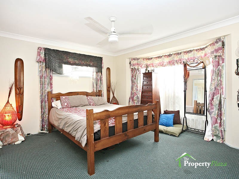 20 Benjamina Cct, Regents Park QLD 4118