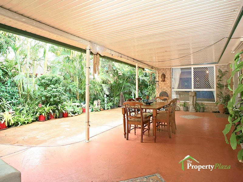 20 Benjamina Cct, Regents Park QLD 4118