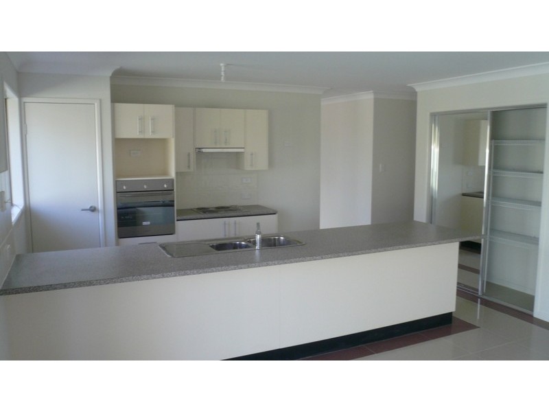 Regents Park QLD 4118