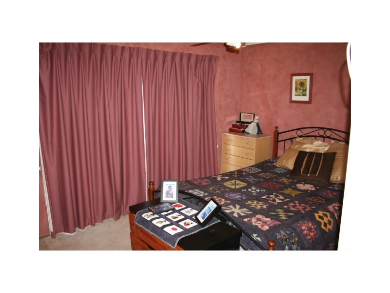 Hillcrest QLD 4118