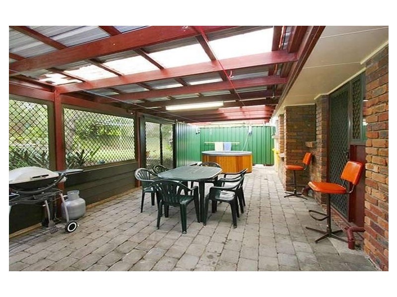 Regents Park QLD 4118