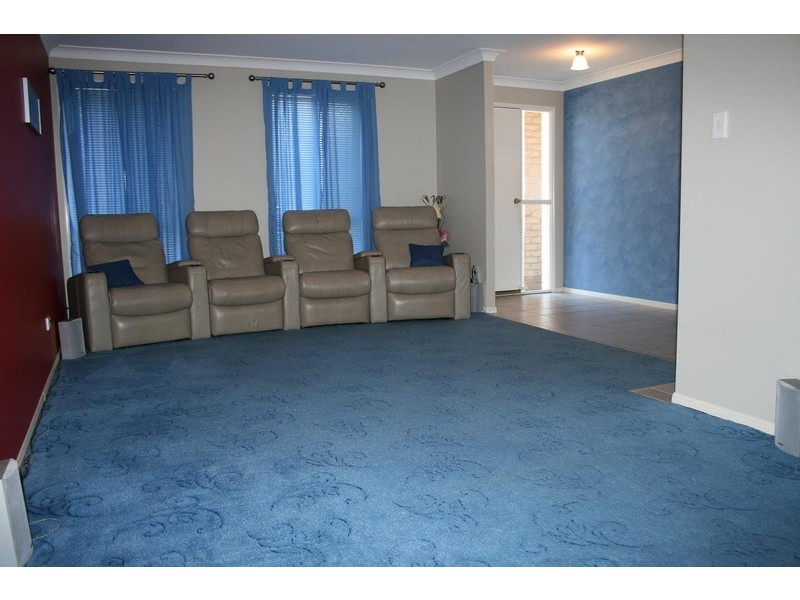 Regents Park QLD 4118