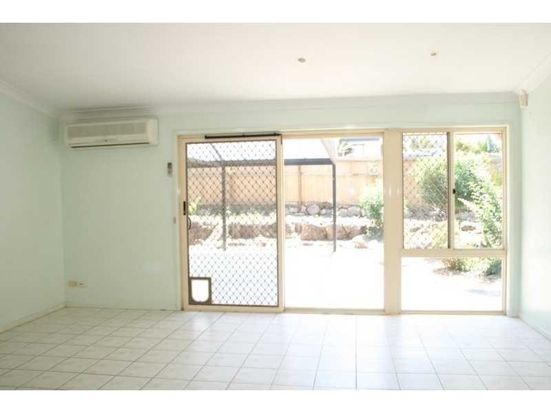 Regents Park QLD 4118