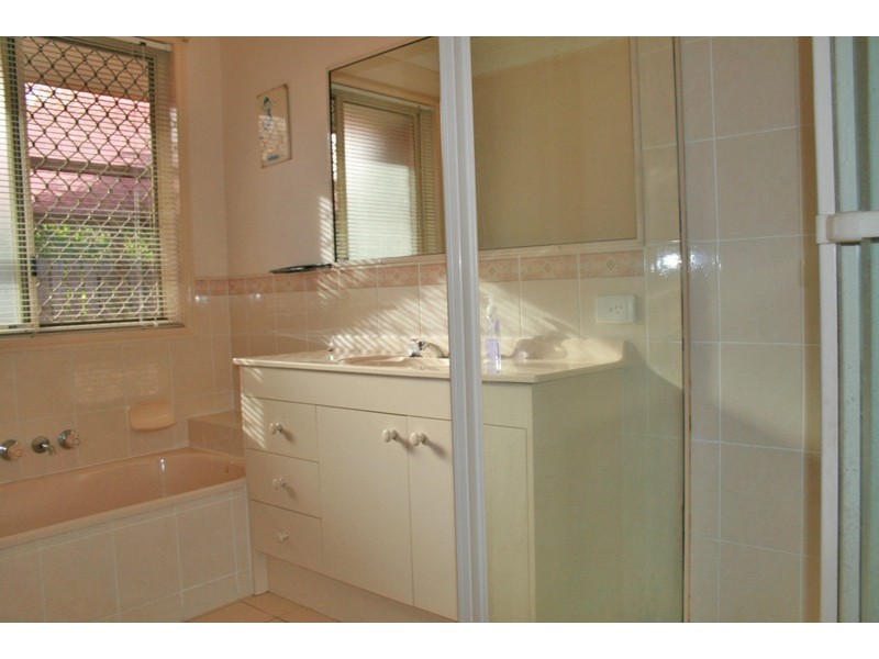 Regents Park QLD 4118