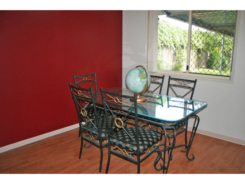 Regents Park QLD 4118