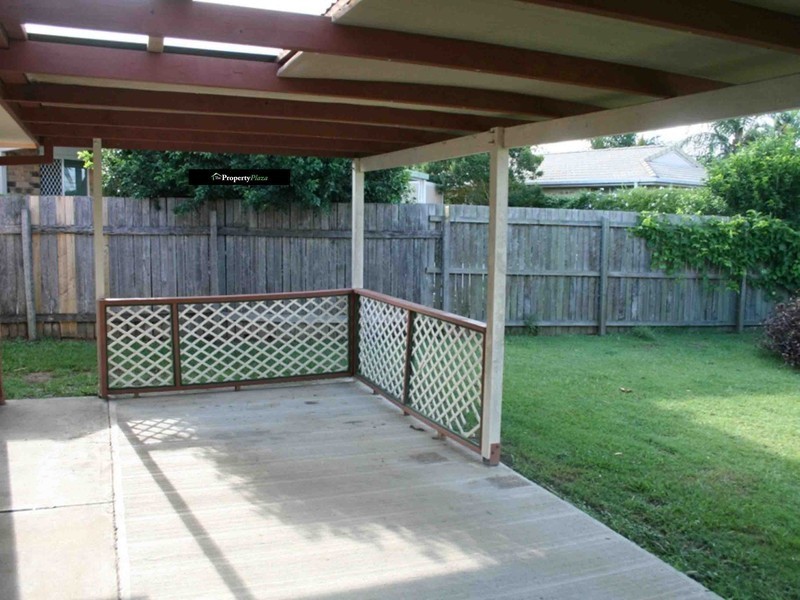 16 Gingko Cr, Regents Park QLD 4118