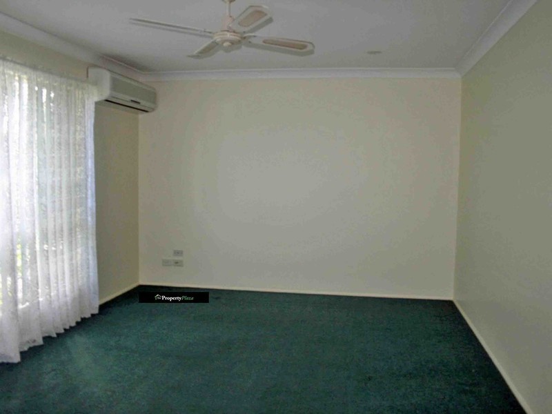 16 Gingko Cr, Regents Park QLD 4118