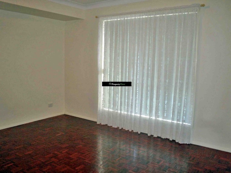 16 Gingko Cr, Regents Park QLD 4118