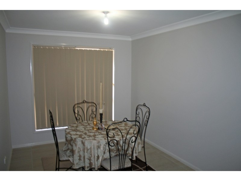 Regents Park QLD 4118