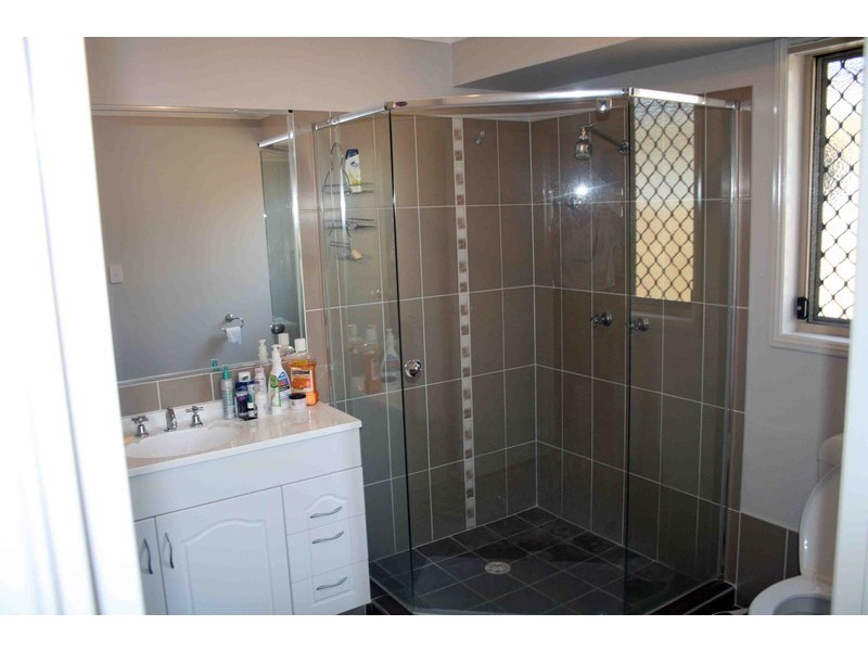 Regents Park QLD 4118