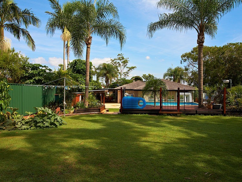 Regents Park QLD 4118