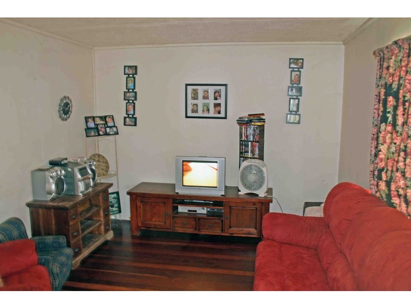 27 Janice St, Slacks Creek QLD 4127