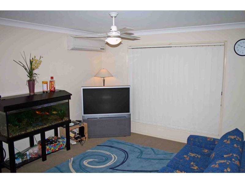 15 Clayton Ct, Crestmead QLD 4132