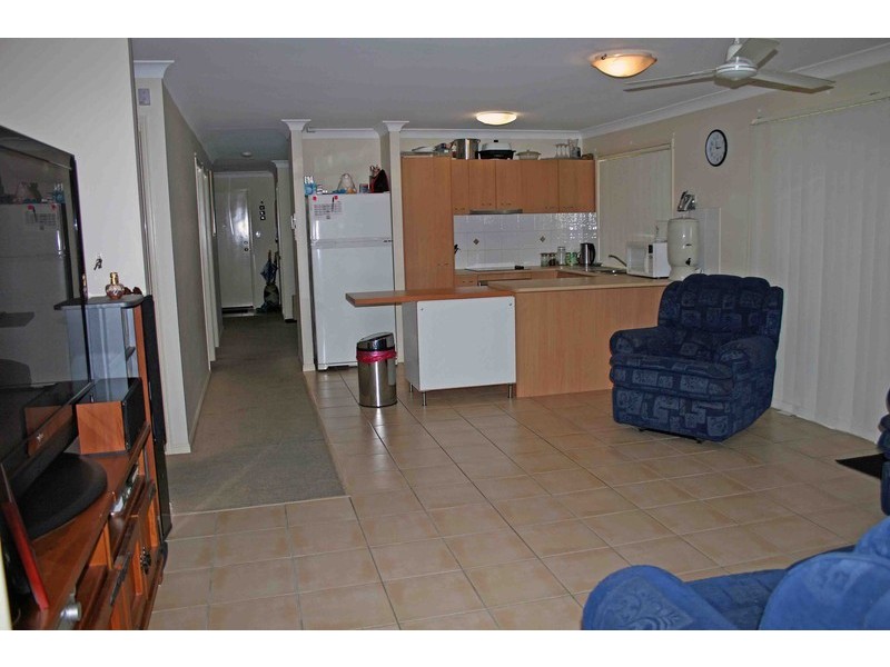 15 Clayton Ct, Crestmead QLD 4132