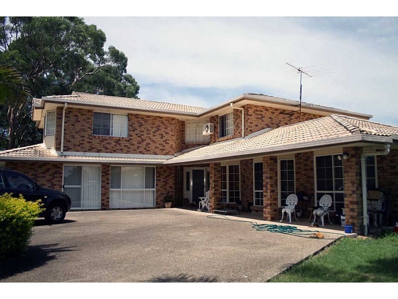 121 Rosia Rd, Park Ridge South QLD 4125